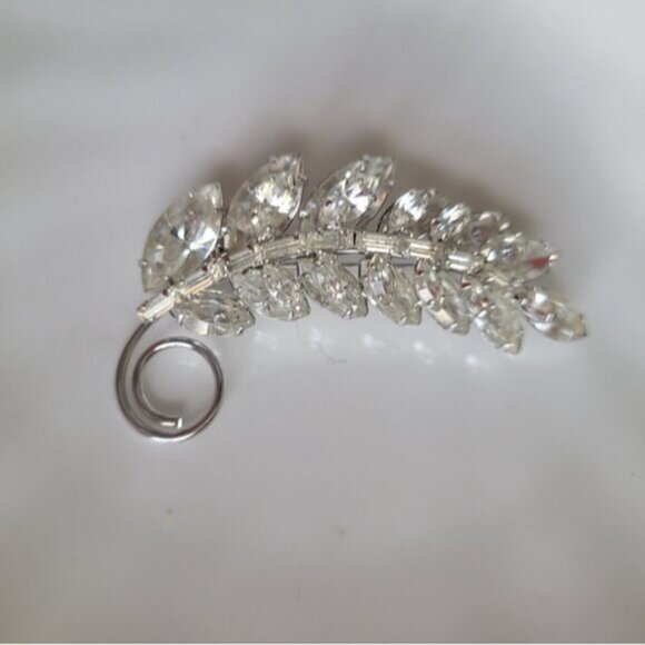 Vintage Jay Flex Sterling Silver Crystal Leaf Brooch Pin - Picture 13 of 14